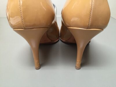 エナメルパンプスヒール傷_施工前