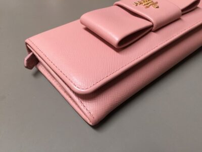 PRADA財布サイド１_施工後