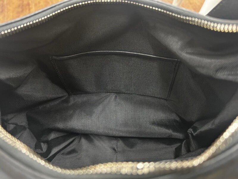 PRADA_バッグ_内側_修理後２