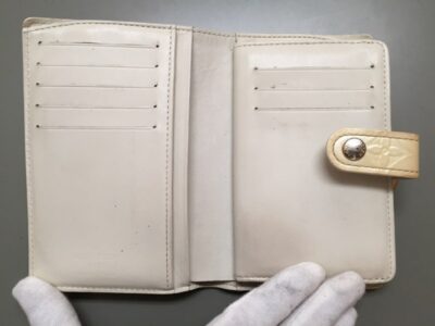 ヴィトン財布_施工前３