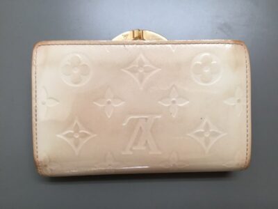 ヴィトン財布_施工前２