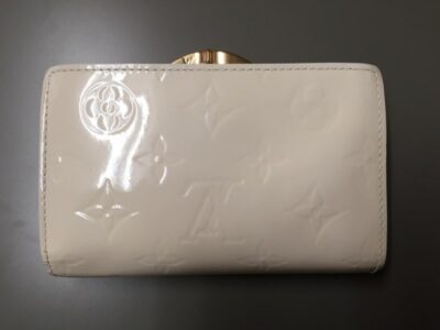 ヴィトン財布_施工後２