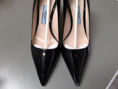 エナメルパンプスのつま先剥がれ_修理前