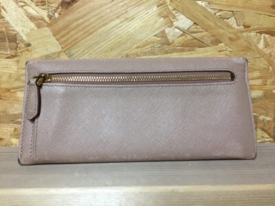 PRADA財布修理前_２