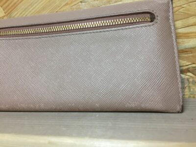 PRADA財布修理前_５