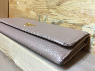 PRADA財布修理前_４