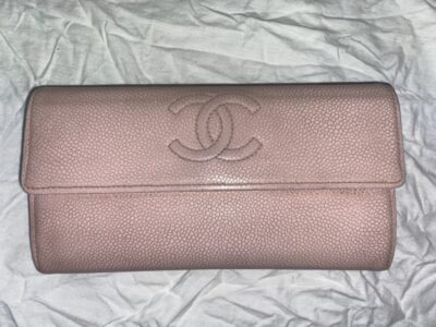 CHANEL財布色補正前