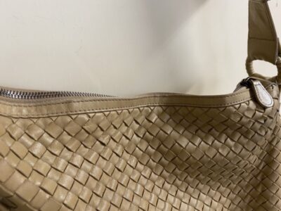 ボッテガバッグ修理前_3