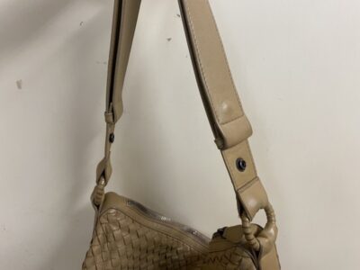 ボッテガバッグ修理前_5