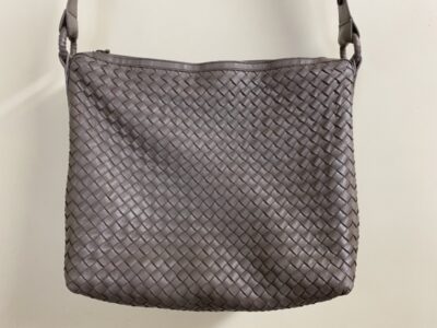 ボッテガバッグ修理後_1