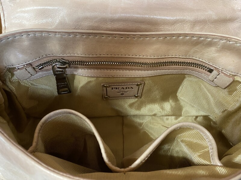 PRADA】バッグの内側がボロボロで使えない！を使えるバッグに