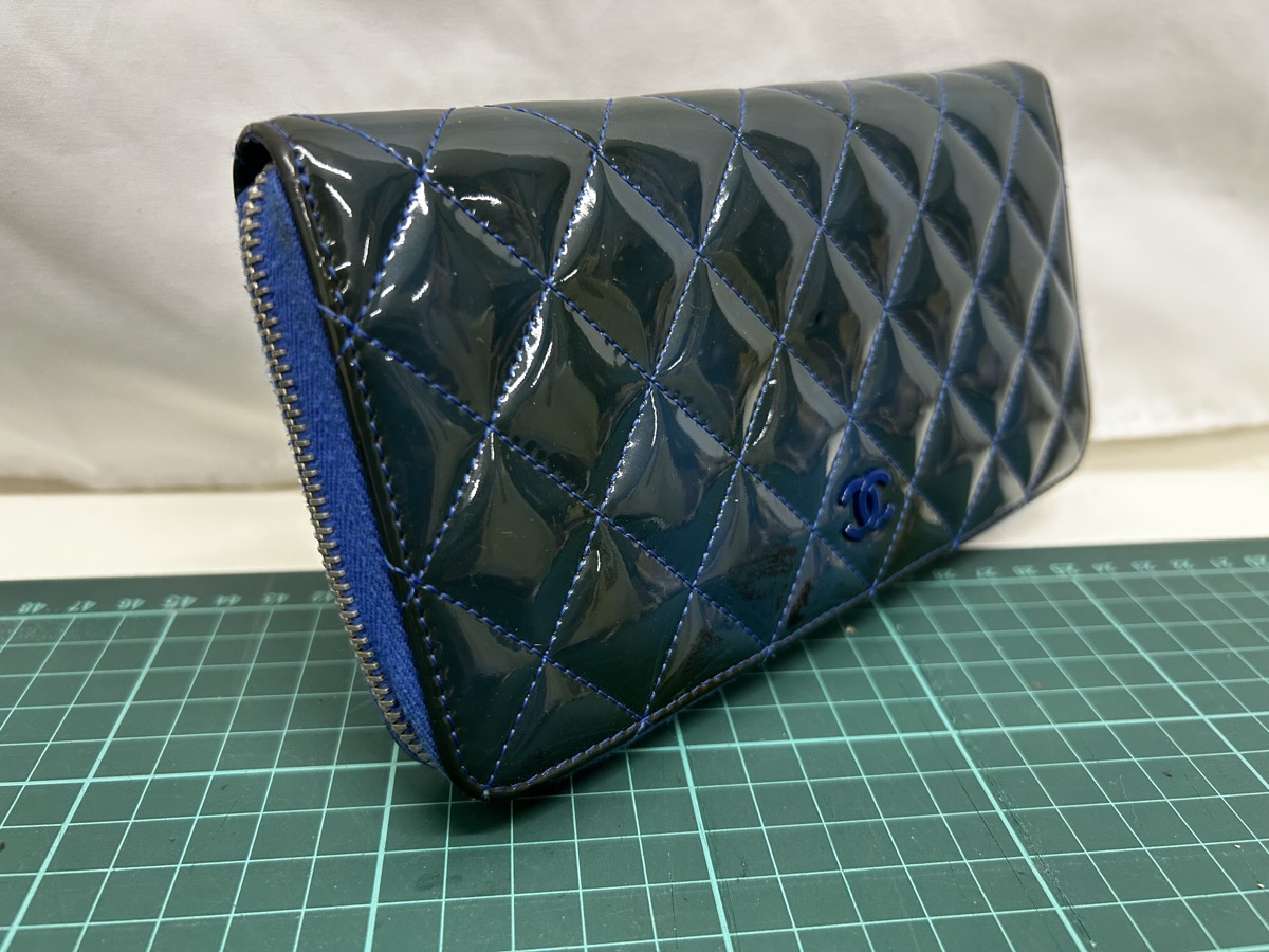 シャネル_マトラッセ_財布_正面左_修理前