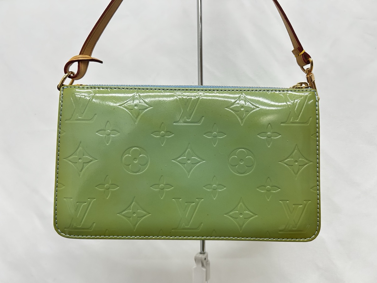 ヴェルニ_レキシントン_正面_修理前