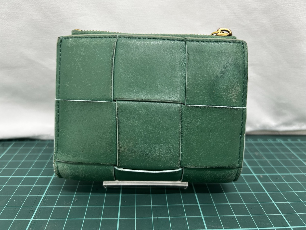 色褪せたボッテガ財布_修理前