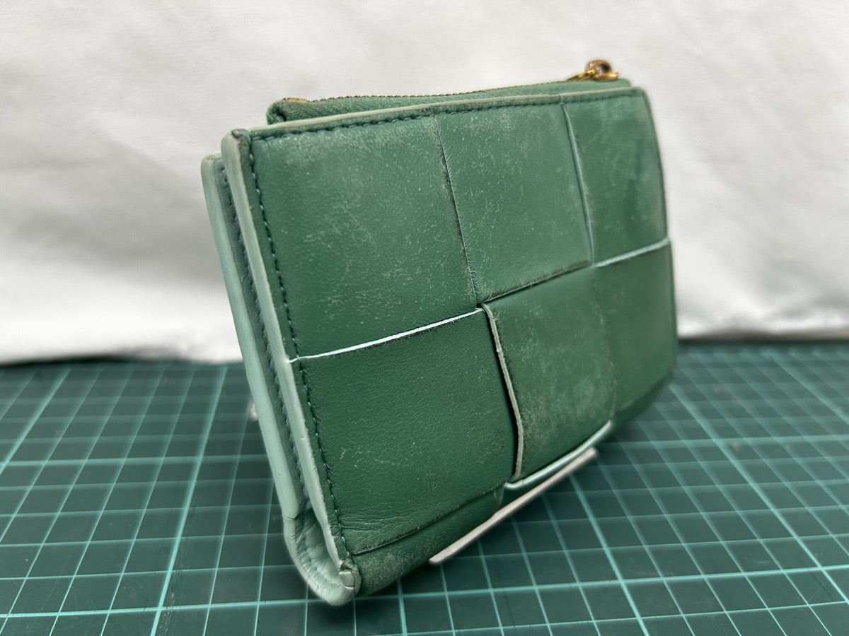 ボッテガ_イントレチャート_財布_正面左_修理前