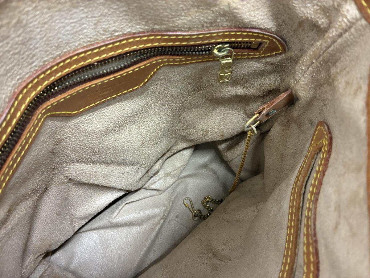 ルイヴィトン_モノグラム_バケット_修理前_内側劣化