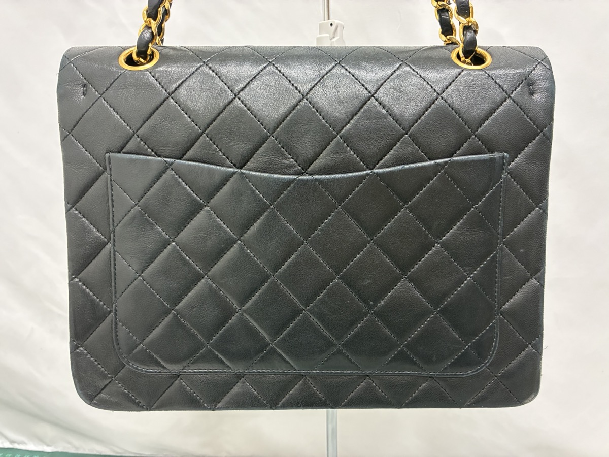 シャネル_マトラッセ_修理前_背面