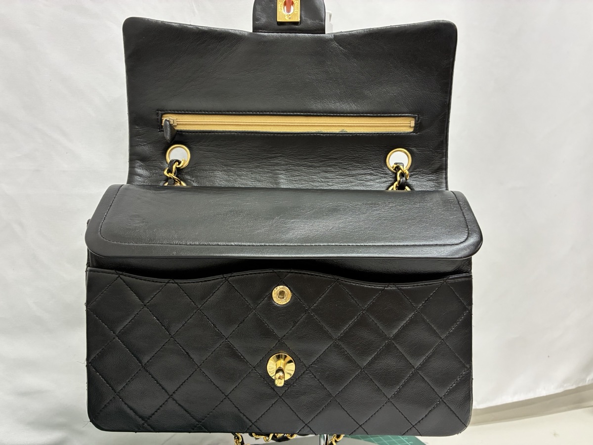 CHANEL_マトラッセ_正面開き_修理後