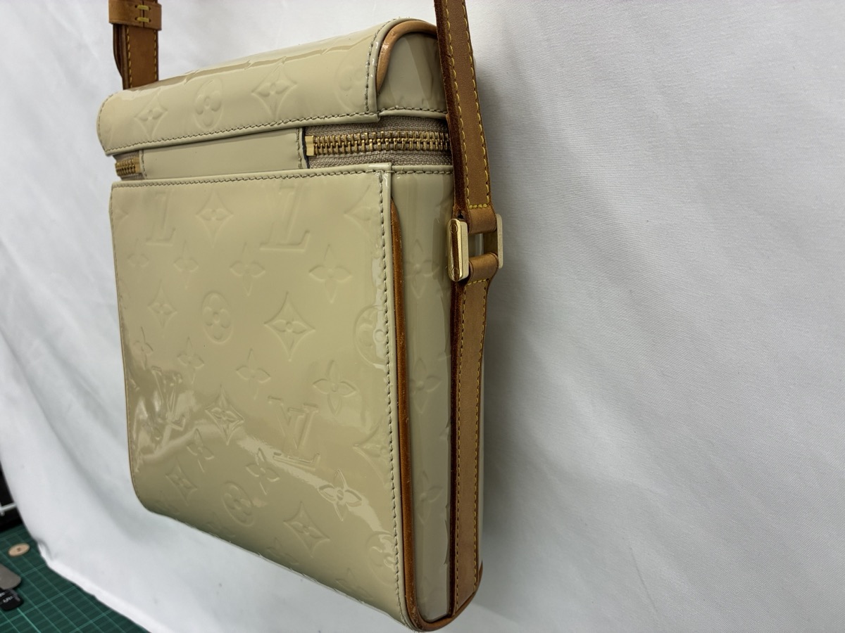 ルイヴィトン_ラヴァンド_修理後_背面右