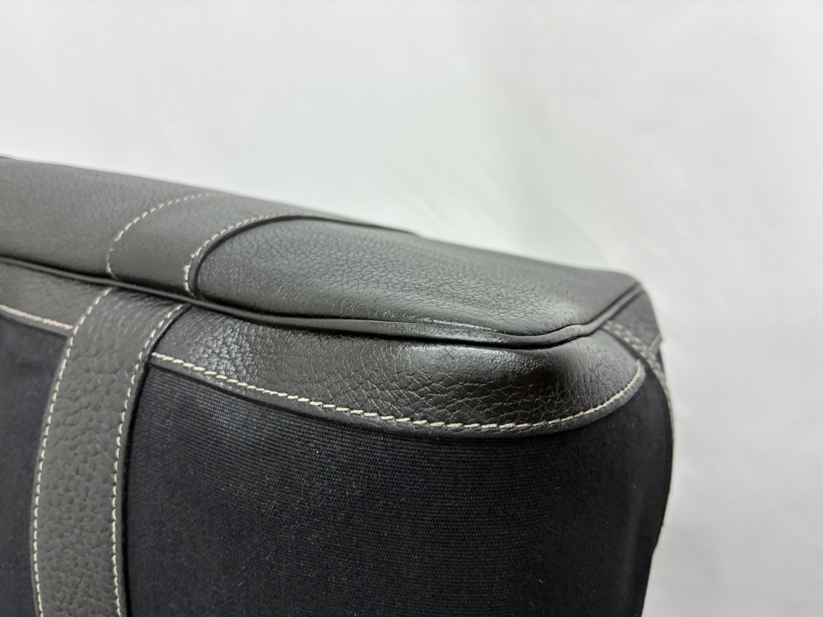 エルメス_ガーデンパーティー_底角１_修理後