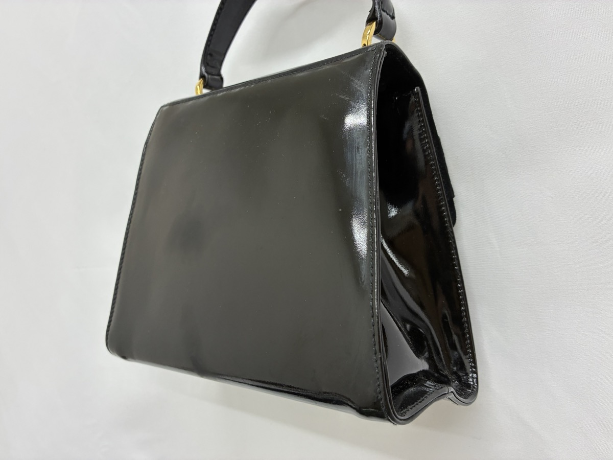 フェラガモ_エナメルバッグ_修理前_背面左