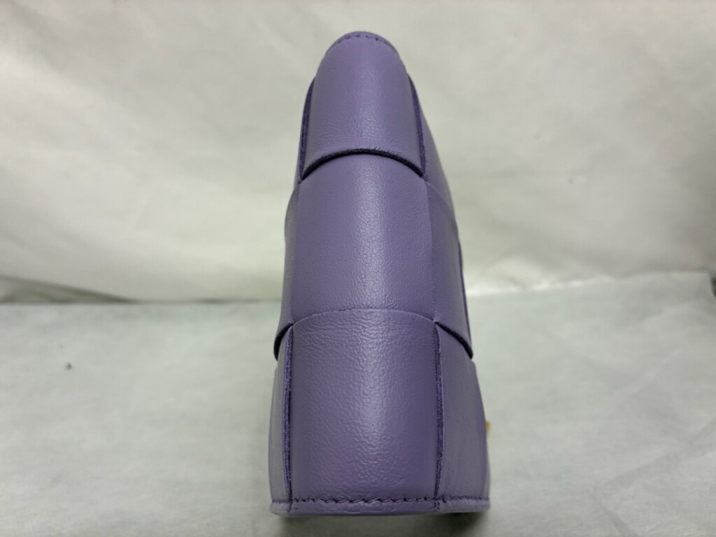 ボッテガヴェネタ 折り財布 リカラー修理後 全体