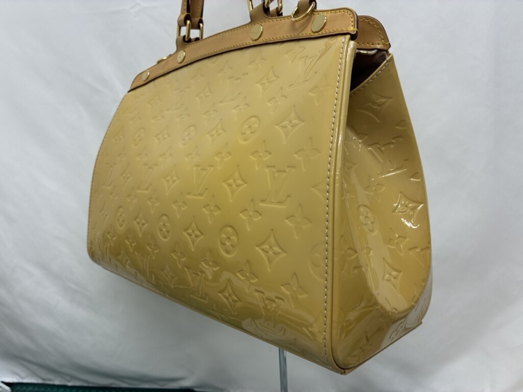 ルイヴィトン ヴェルニ ブレアMM 黄変 修理前 底部