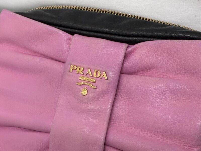 プラダバッグ_リボン部分補修_修理前_正面アップ