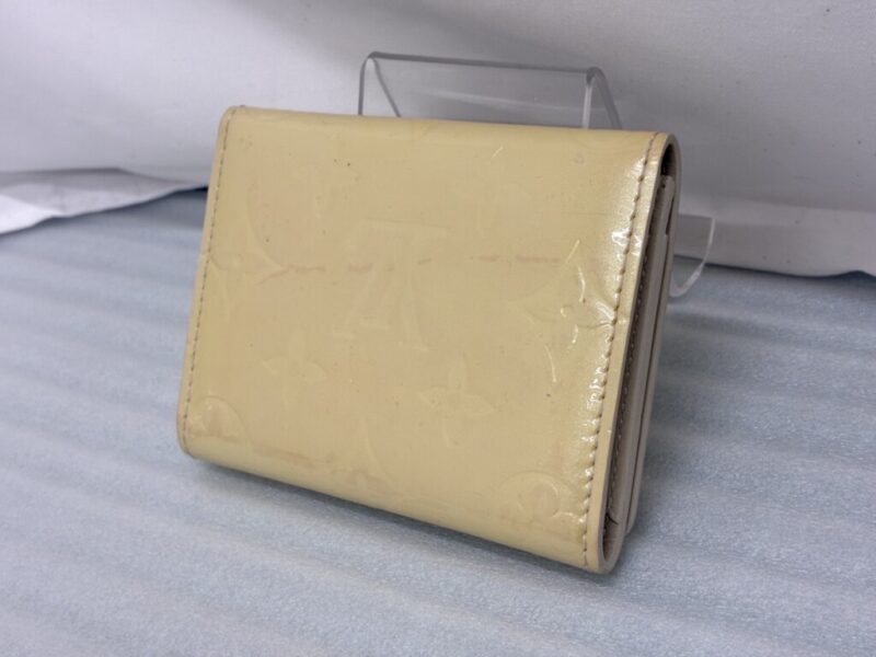 ヴェルニ_カードケース_背面右_修理前